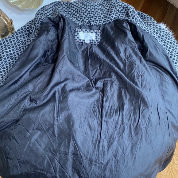 Geometric style coat - Picture 5 of 17